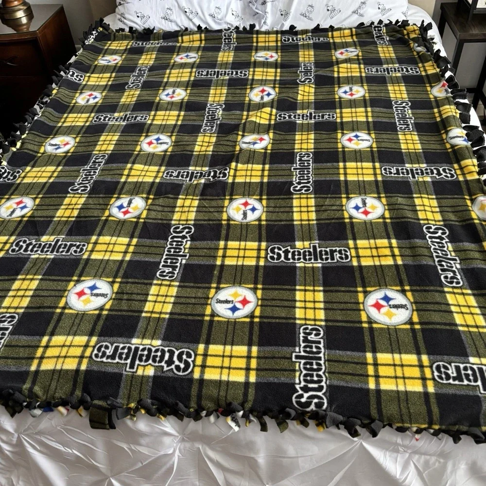 Pittsburgh‎ Steelers Blanket Handmade Tie Twist NFL Football 35x38 In Throw Lap